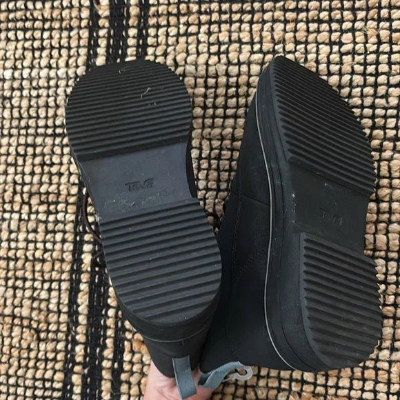 Teva Midform Suede boot wmns 8.5 - Picture 4 of 4